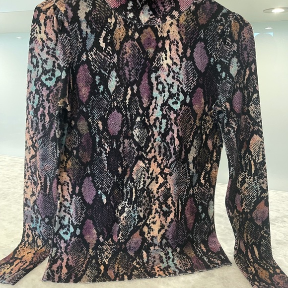 Snake print turtleneck sweater - Picture 6 of 10